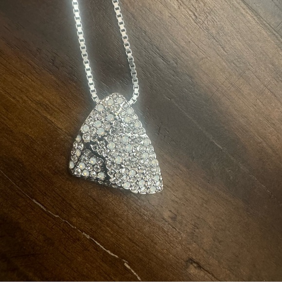 Matching ring and necklace set. - Picture 7 of 11